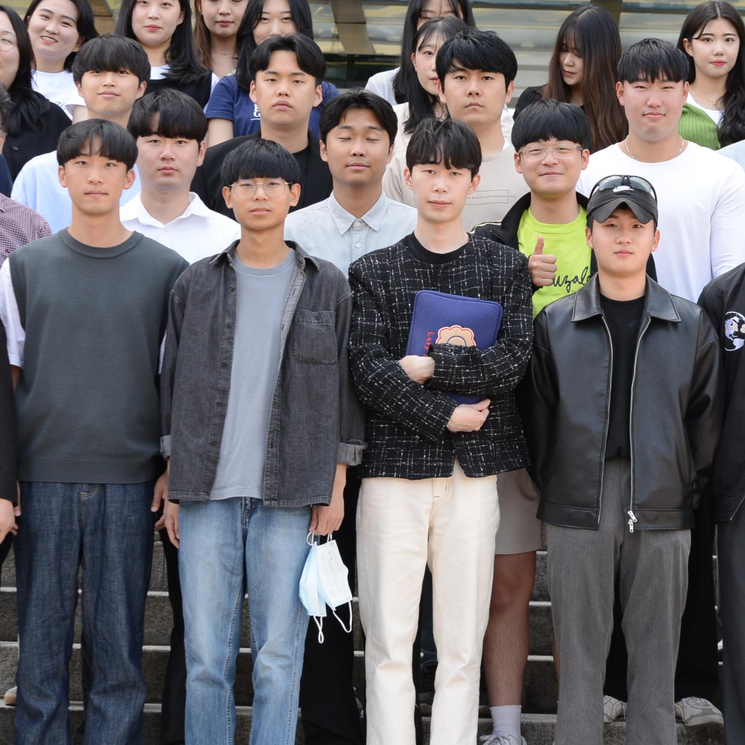 2022년 국제통상학과 졸업사진 촬영 대표이미지